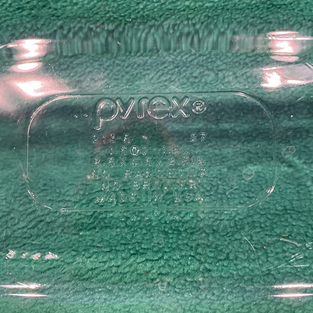 Pyrex 1.5 Quart 213-R Loaf Pan Bakeware - Picture 2 of 2